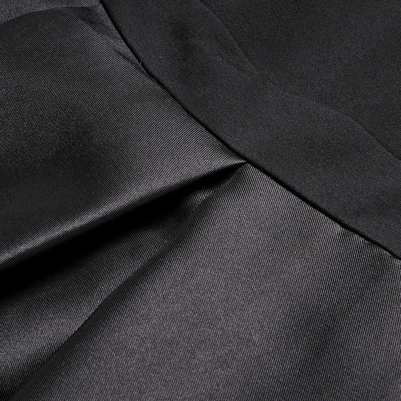 Robe Noire Légère & Élégante