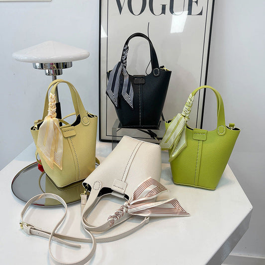 Sac Seau Élégant avec Foulard en Soie