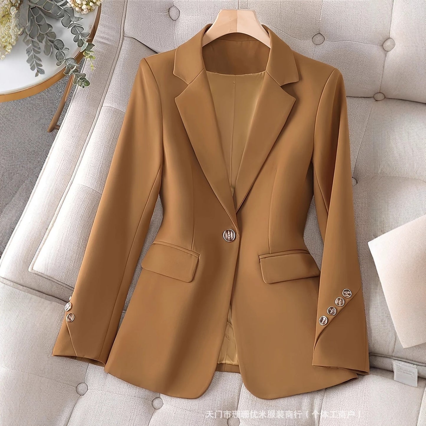 Blazer tailleur élégant avec boutons