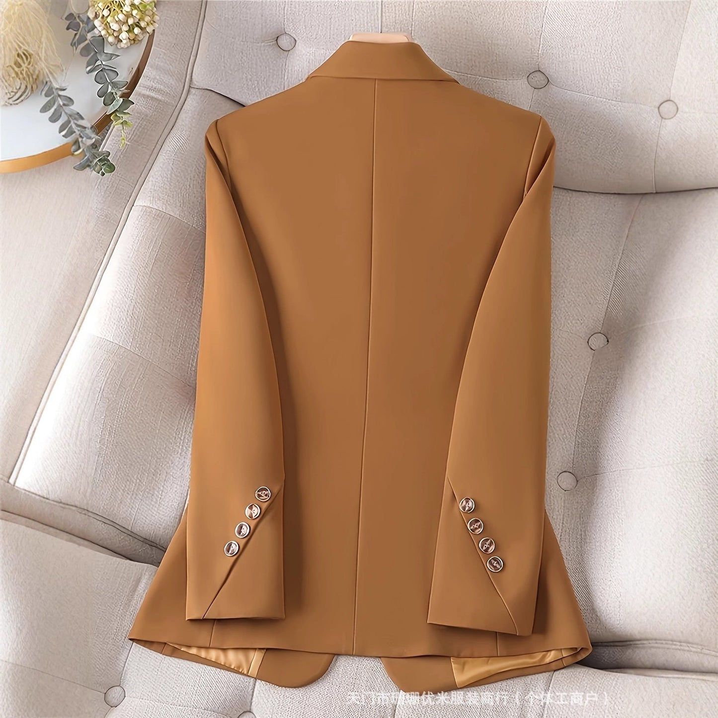 Blazer tailleur élégant avec boutons