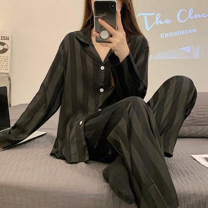 Pyjama en soie glacée de luxe