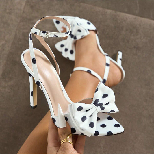 Escarpins en soie luxe et élégants